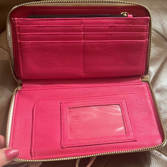 BETSEY JOHNSON rose print clutch wallet - Picture 3 of 9